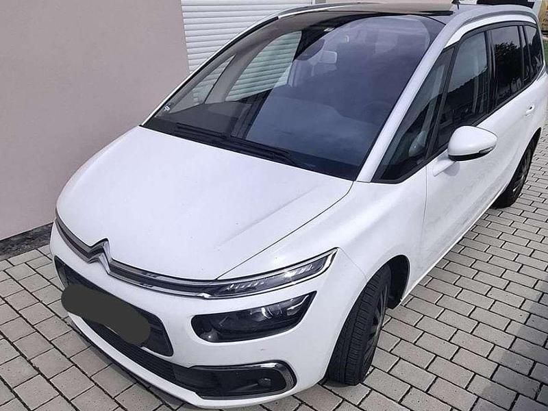 Weiß Gebraucht 2019 Citroën C4 SpaceTourer Feel Van / Kleinbus | 16.500 € (Teuer) - Bild 1/4