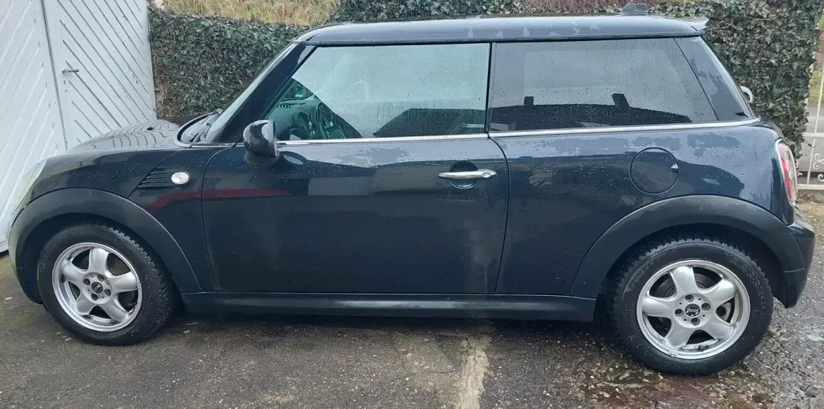 Second-hand Mini Cooper D 109 CP (80 kW) 2008 Negru Hatchback
