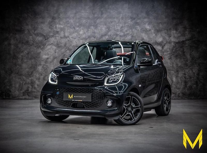 Schwarz Gebraucht 2023 Smart ForTwo Electric Drive Prime Exclusive Cabrio | 26.888 € - Bild 1/4
