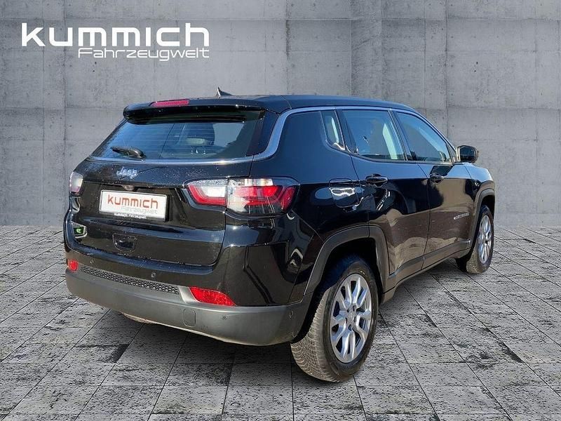 Gebraucht Jeep Compass Altitude 131 PS (96 kW) 2024 Schwarz SUV