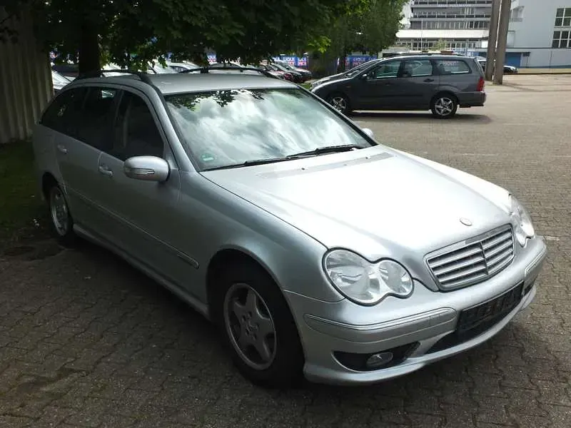 Gebraucht Mercedes C200 Sport Edition 122 PS (89 kW) 2007 Silber Kombi