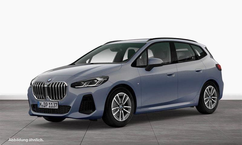 Grau Gebraucht 2024 BMW 220 Active Tourer Comfort Edition Van / Kleinbus | 34.890 € (Teuer) - Bild 1/3