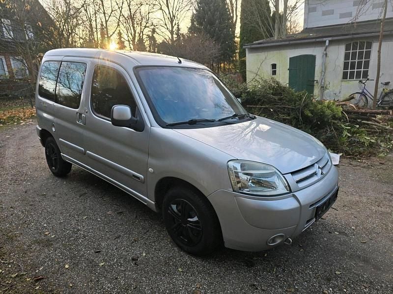 Silber Gebraucht 2006 Citroën Berlingo Limousine | 2.499 € (Fairer Preis) - Bild 1/4