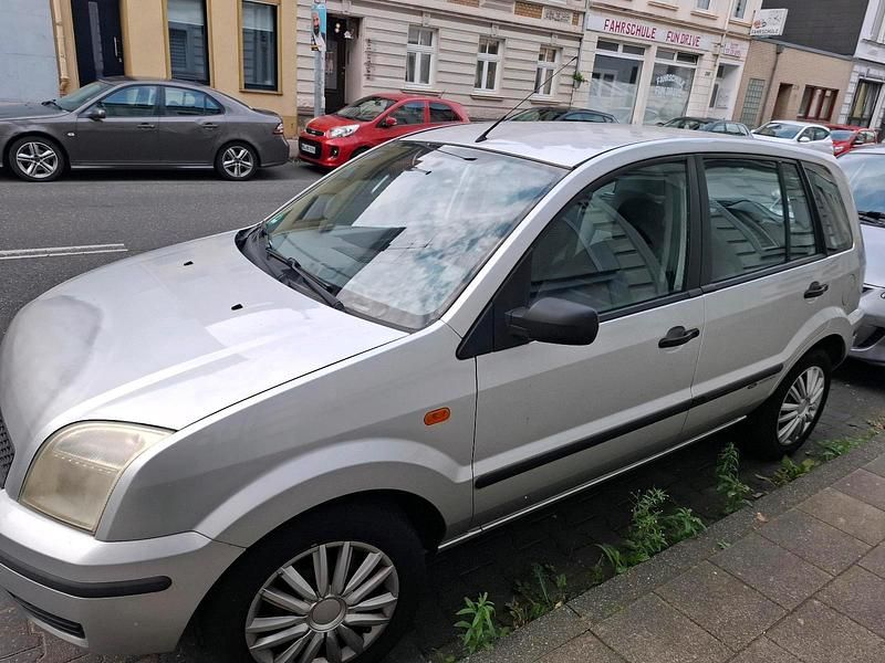Silber Gebraucht 2004 Ford Fusion Kleinwagen | 1.790 € (Fairer Preis) - Bild 1/4