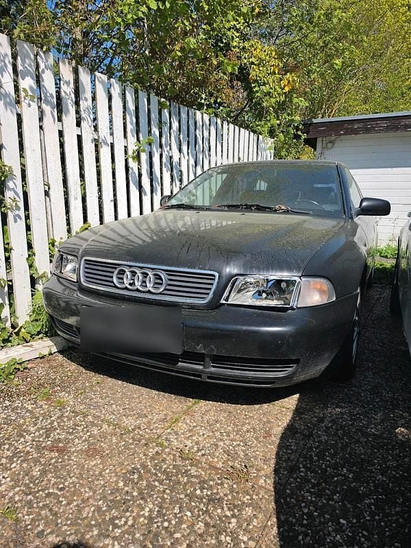 Second-hand Audi A4 165 CP (121 kW) 1998 Negru Break