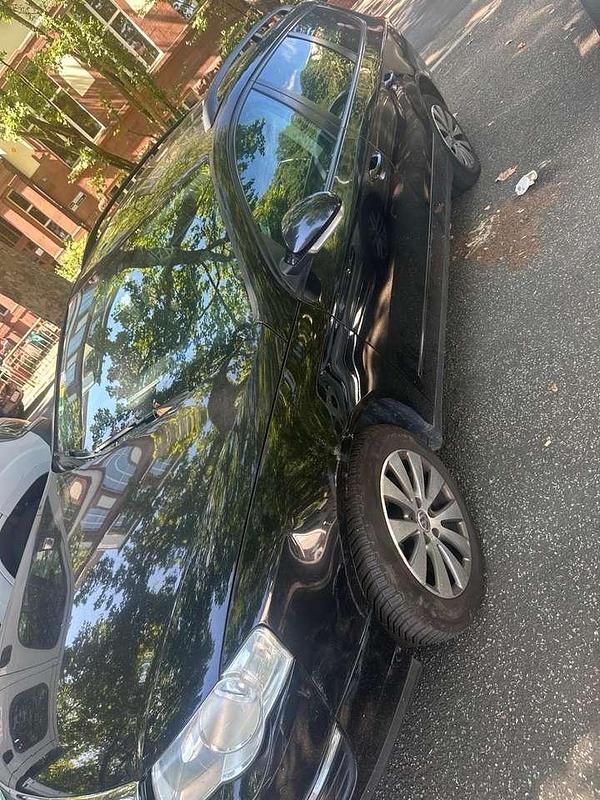 Schwarz Gebraucht 2007 VW Passat Comfortline Kombi | 1.650 € (Fairer Preis) - Bild 1/4