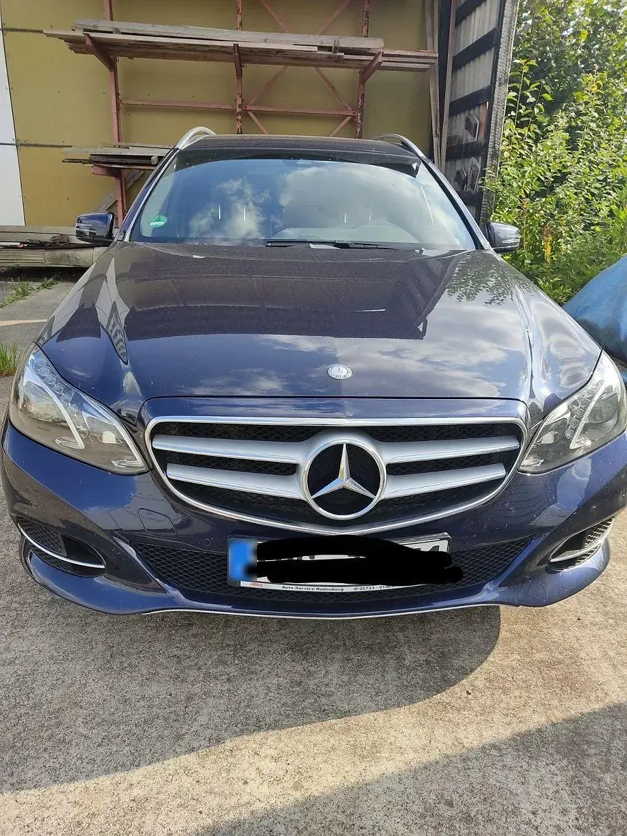 Gebraucht Mercedes E350 Elegance 258 PS (189 kW) 2014 Blau Kombi