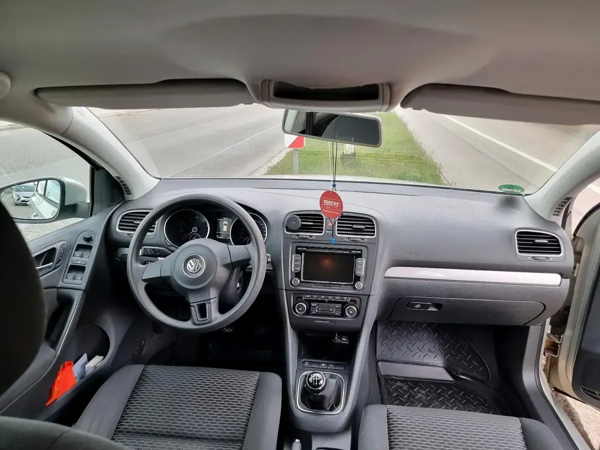 Gebraucht VW Golf VI 80 PS (58 kW) 2011 Grau Kleinwagen