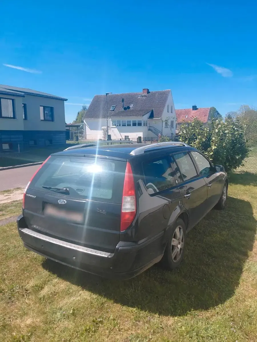 Second-hand Ford Mondeo 125 CP (91 kW) 2006 Negru Break