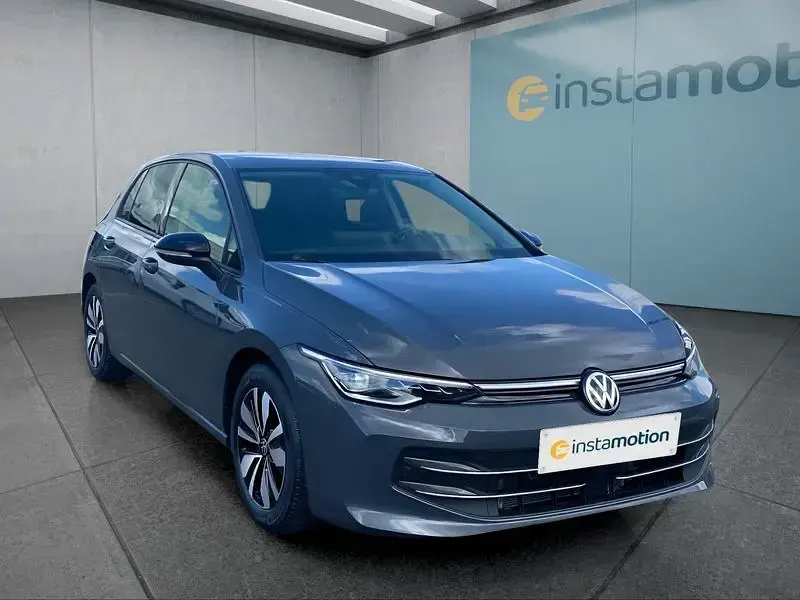 Gebraucht VW Golf VIII 150 PS (110 kW) 2025 Grau Kleinwagen