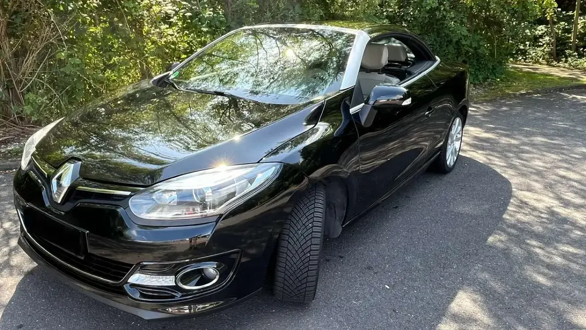 Gebraucht Renault Mégane Cabriolet Luxe 132 PS (97 kW) 2014 Schwarz Cabrio