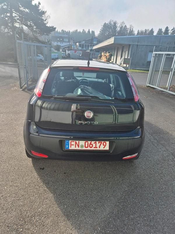 Gebraucht Fiat Punto 65 PS (47 kW) 2011 Blau Kleinwagen
