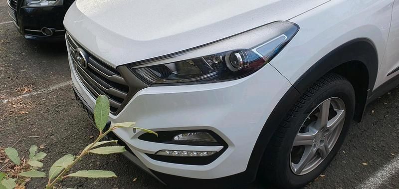 Weiß Gebraucht 2018 Hyundai Tucson SUV | 14.500 € (Superpreis) - Bild 1/4