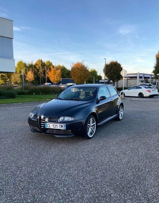 Schwarz Gebraucht 2004 Alfa Romeo 147 GTA Kleinwagen | 11.290 € - Bild 1/3