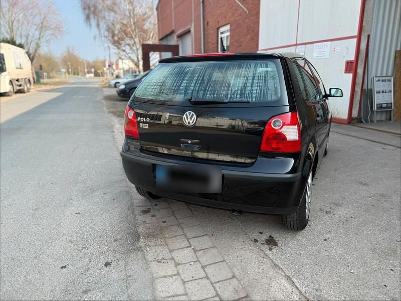 Gebraucht VW Polo 54 PS (39 kW) 2003 Schwarz Kleinwagen