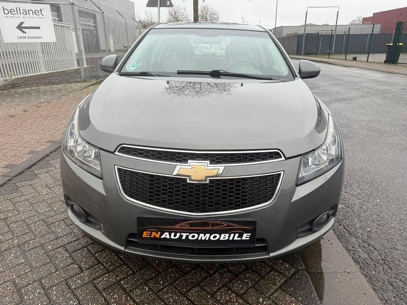 Gebraucht Chevrolet Cruze LT 141 PS (103 kW) 2010 Grau Limousine