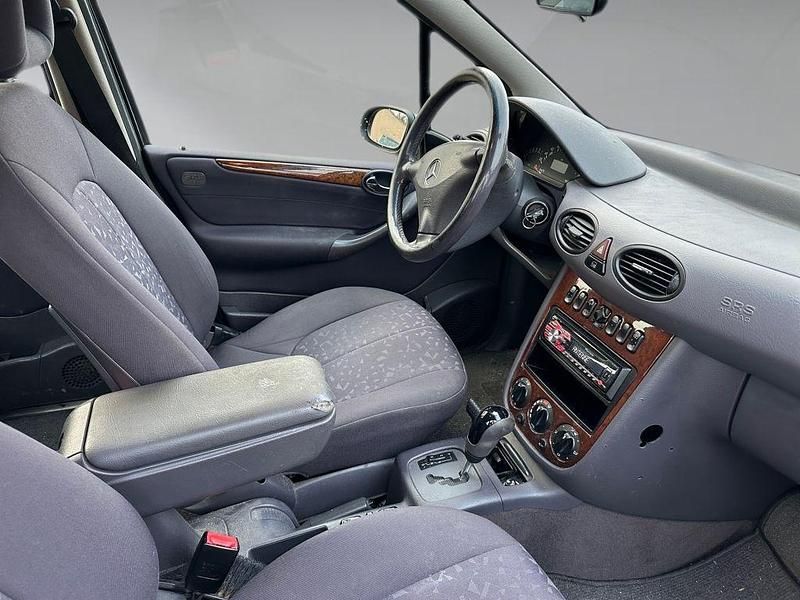 Gebraucht Mercedes A160 Elegance 102 PS (75 kW) 2002 Schwarz Limousine