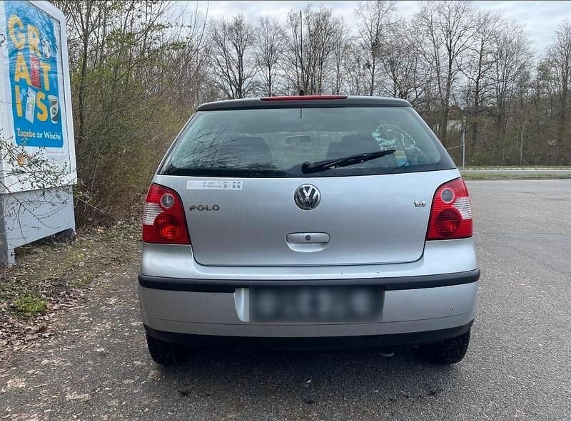 Gebraucht VW Polo 80 PS (58 kW) 2002 Silber Kleinwagen