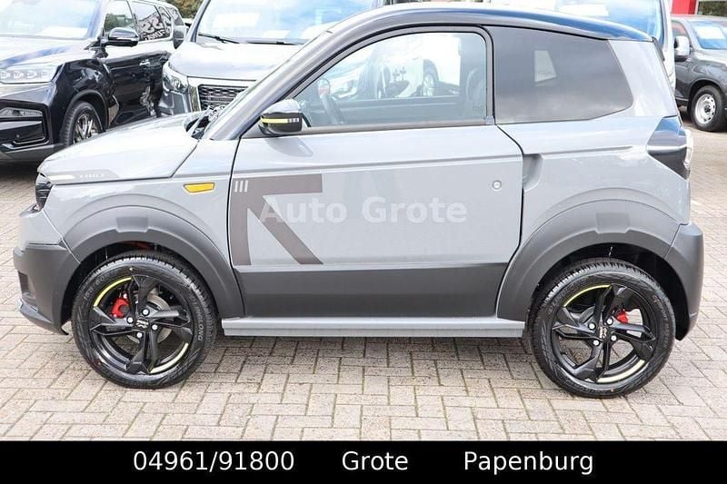 Neu Ligier Myli 11 kW (16 PS) 2025 Grau Kleinwagen