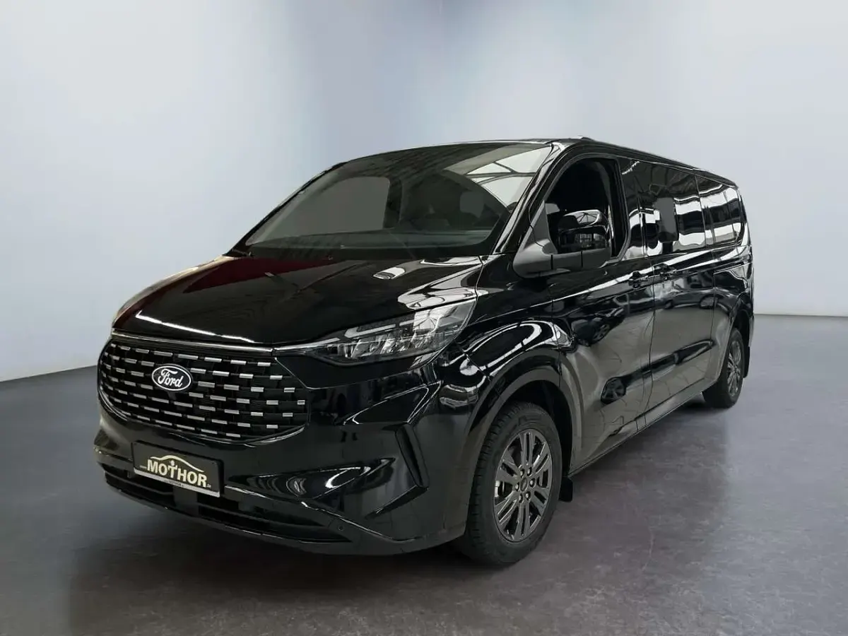 Neu Ford Tourneo Custom Titanium 170 PS (125 kW) 2026 Schwarz Van