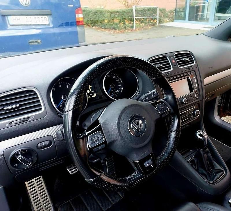 Gebraucht VW Golf VI R 271 PS (199 kW) 2010 Schwarz Kleinwagen