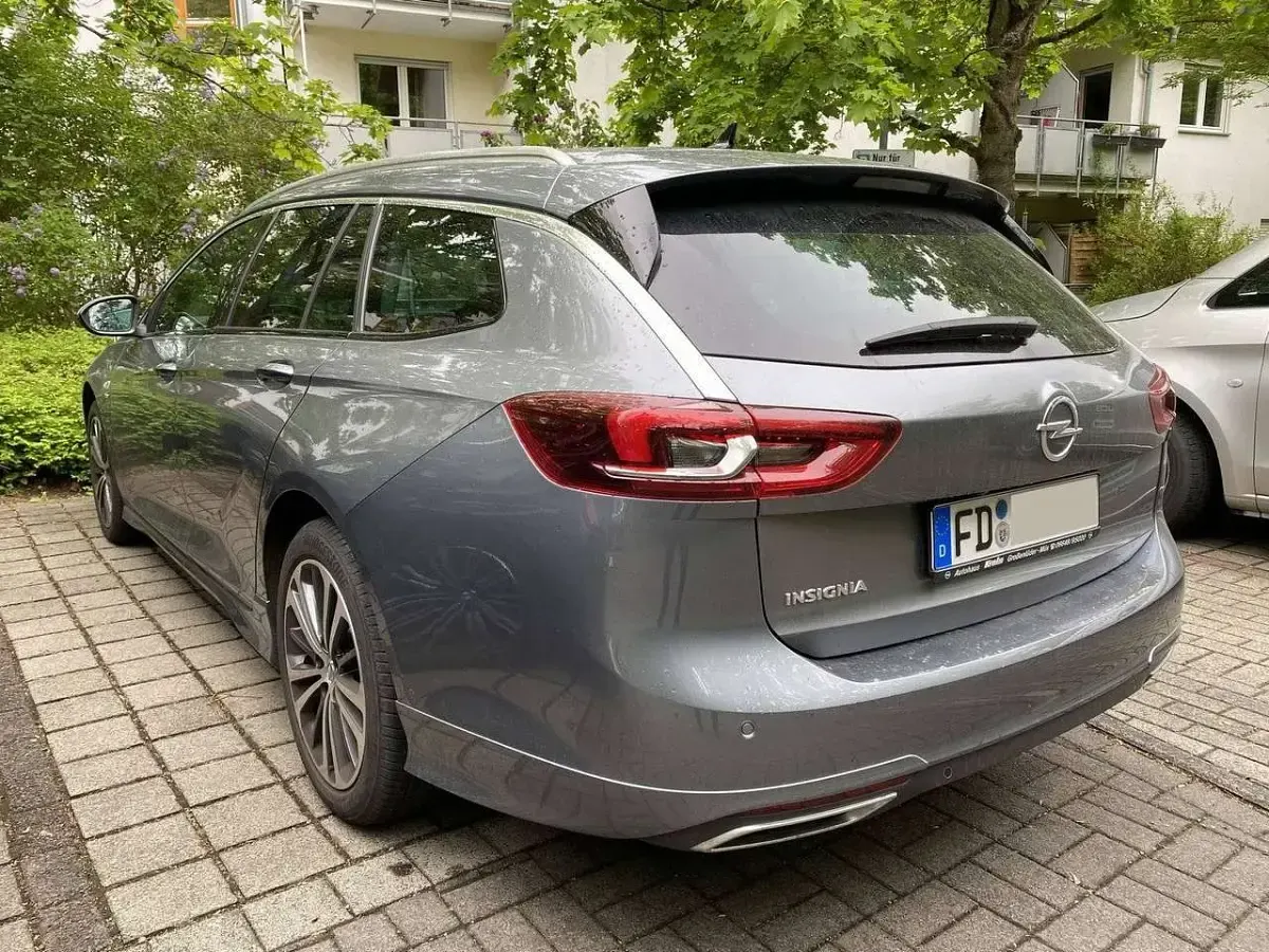Gebraucht Opel Insignia Dynamic 170 PS (125 kW) 2019 Grau Kombi