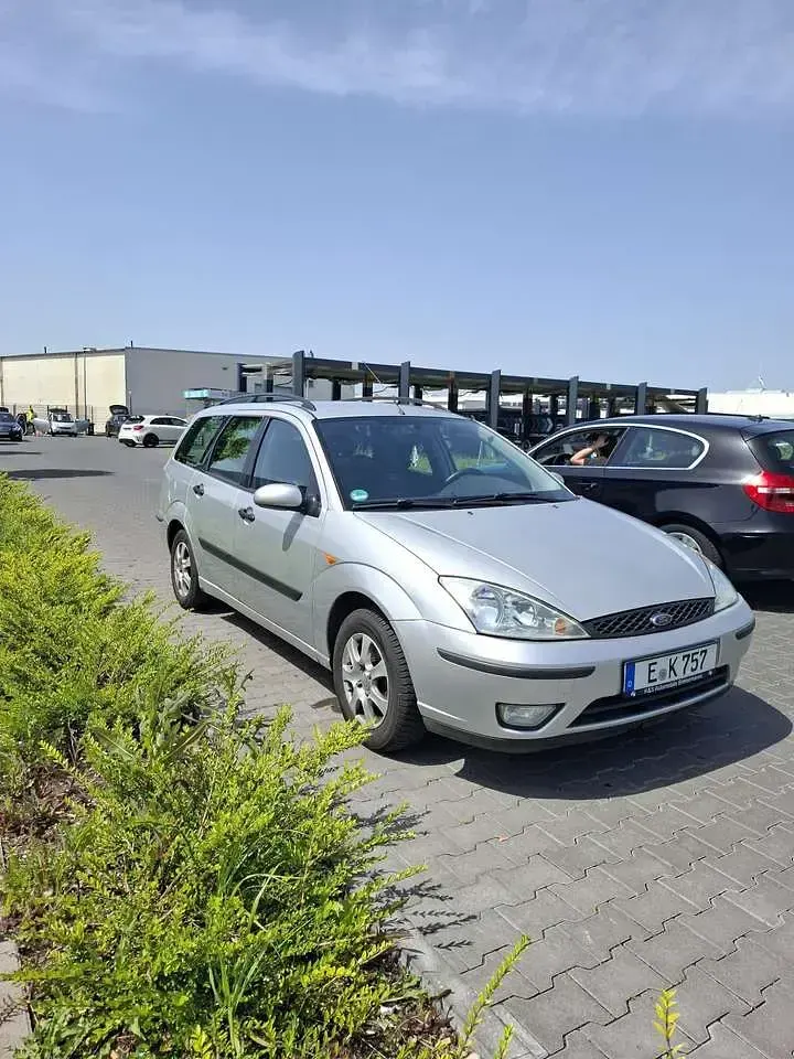 Gebraucht Ford Focus Trend 116 PS (85 kW) 2002 Kombi