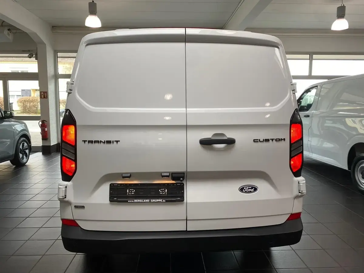 Neu Ford Transit Custom Trend 232 PS (170 kW) 2026 Frozen white (weiß) weiß Van