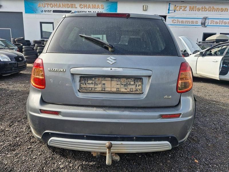 Gebraucht Suzuki SX4 120 PS (88 kW) 2009 Grau SUV