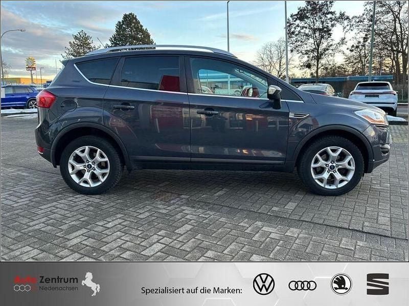 Gebraucht Ford Kuga Trend 140 PS (102 kW) 2012 Midnight sky SUV