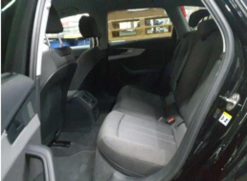 Gebraucht Audi A4 Advanced Plus 204 PS (150 kW) 2023 Brillantschwarz Kombi