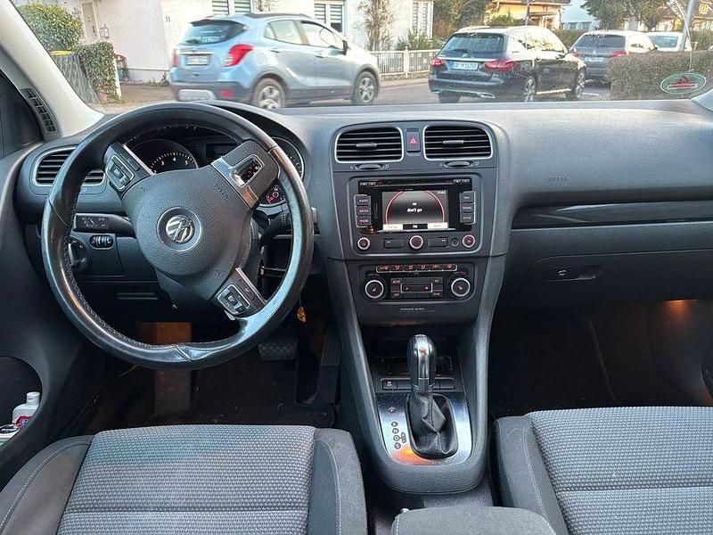 Gebraucht VW Golf VI 122 PS (89 kW) 2011 Schwarz Kleinwagen