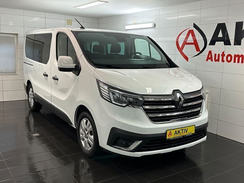 Gletscherweiss Gebraucht 2022 Renault Trafic Life Van | 29.900 € (Guter Preis) - Bild 1/4