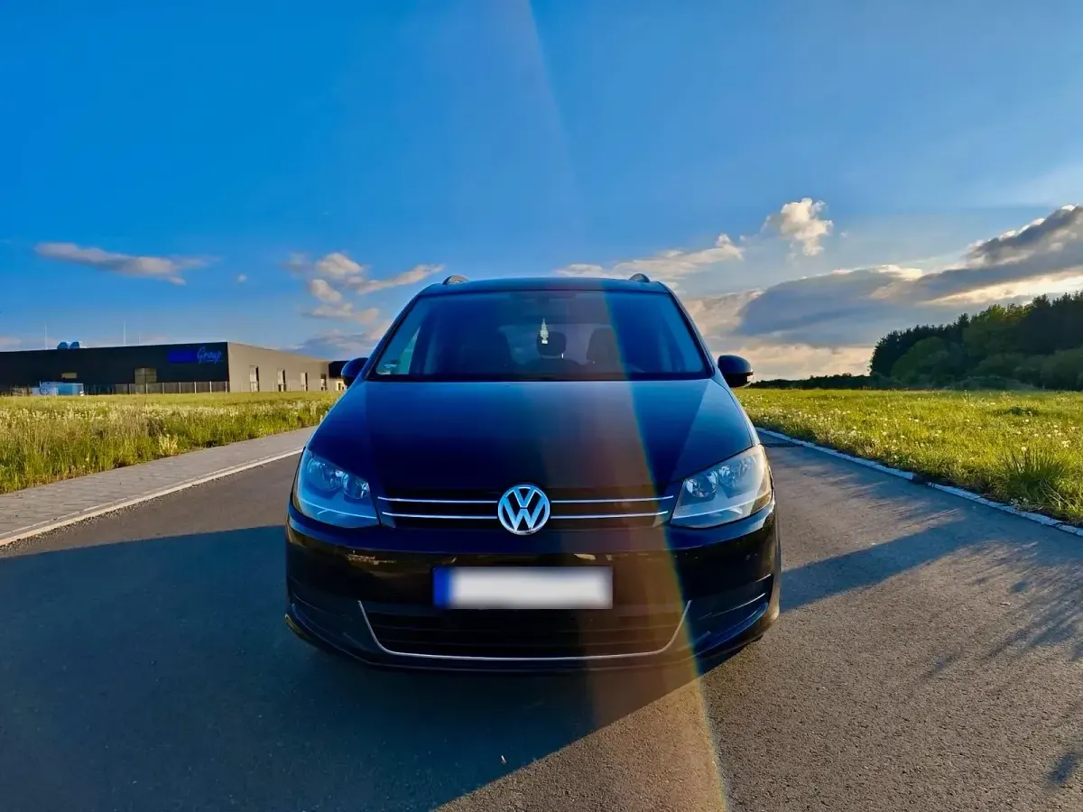 Gebraucht VW Sharan 140 PS (102 kW) 2011 Schwarz Van / Kleinbus