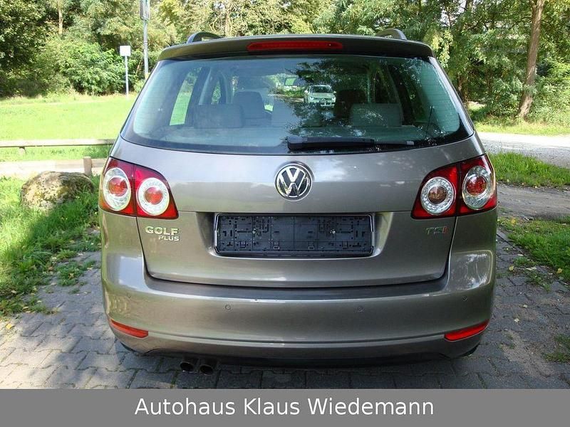 Gebraucht VW Golf Plus Comfortline 122 PS (89 kW) 2009 Braun Van / Kleinbus