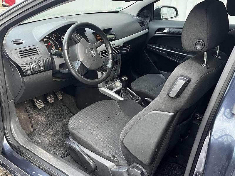 Gebraucht Opel Astra Edition 116 PS (85 kW) 2009 Blau Kleinwagen