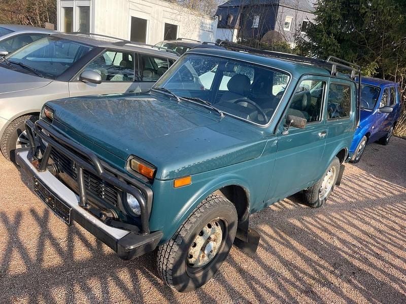 Gebraucht Lada niva 82 PS (60 kW) 2006 Grün SUV