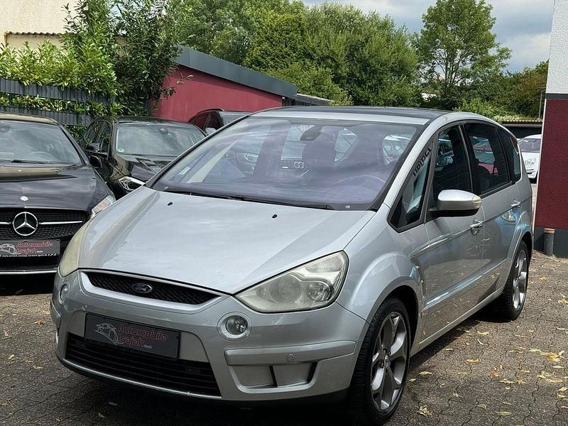 Silber Gebraucht 2008 Ford S-MAX Titanium Van / Kleinbus | 4.990 € (Etwas zu teuer) - Bild 1/4