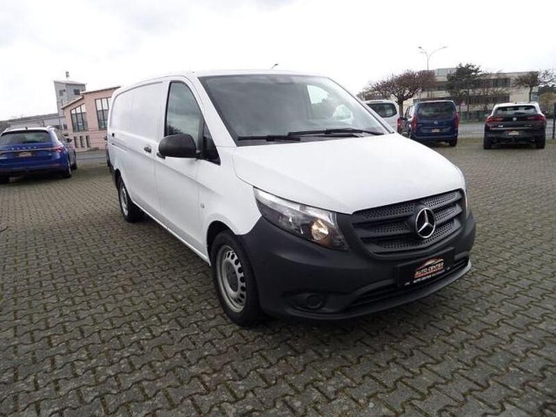 Gebraucht Mercedes Vito 163 PS (119 kW) 2019 Arktikweiss Van