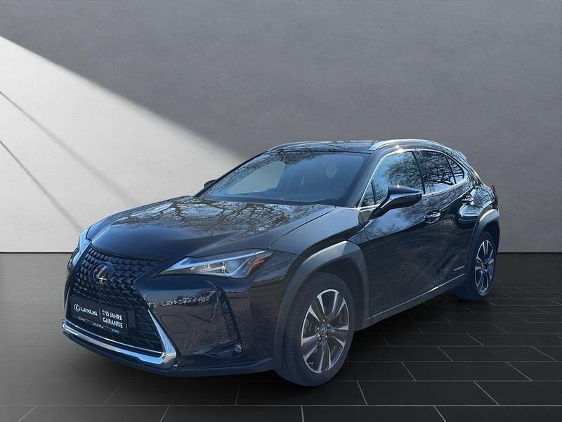 Gebraucht Lexus UX 250h 184 PS (135 kW) 2021 Schwarz SUV