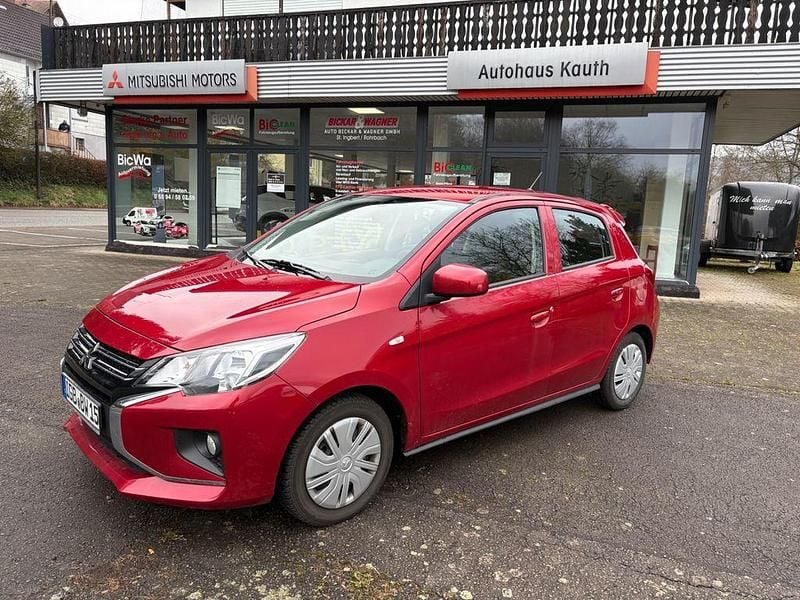 Second-hand Mitsubishi Space Star Select 71 CP (52 kW) 2025 Roșu Hatchback