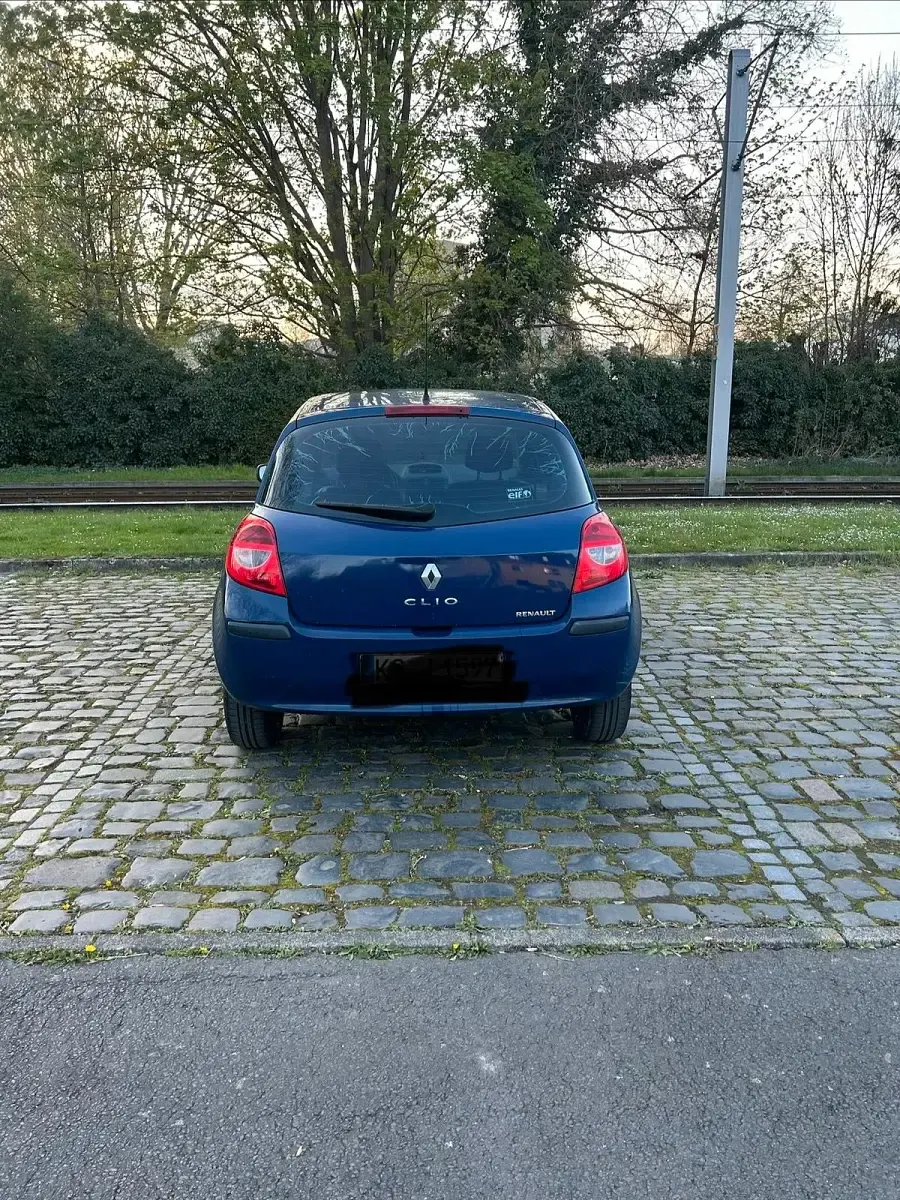 Gebraucht Renault Clio III 75 PS (55 kW) 2007 Kleinwagen