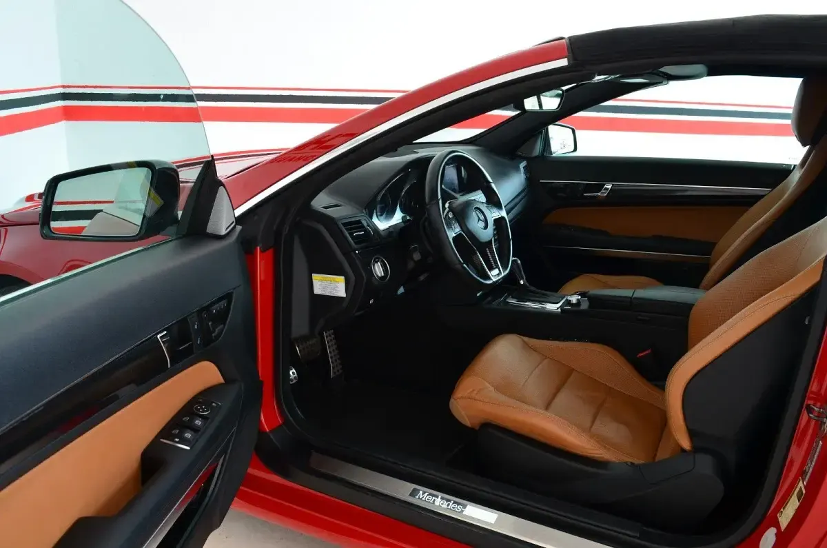 Gebraucht Mercedes E550 AMG 408 PS (300 kW) 2013 Rot Cabrio