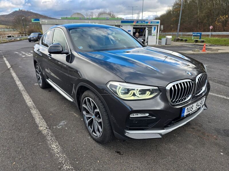 Grau Gebraucht 2019 BMW X4 Sport Line SUV | 33.880 € (Superpreis) - Bild 1/4