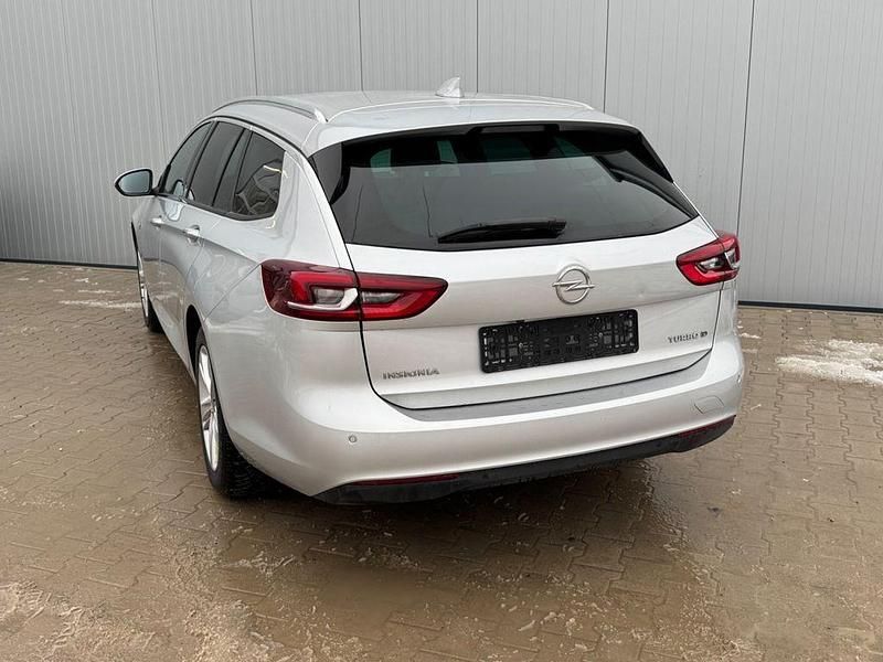 Second-hand Opel Insignia 170 CP (125 kW) 2017 Argintiu Break