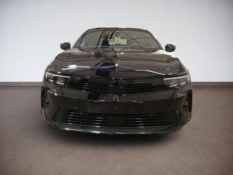 Gebraucht Opel Astra S 131 PS (96 kW) 2025 Schwarz Limousine