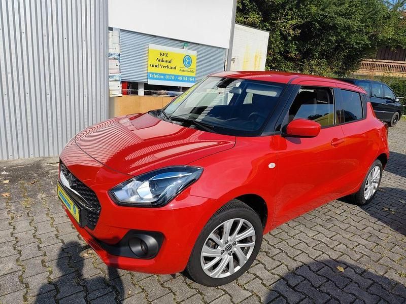 Rot Gebraucht 2022 Suzuki Swift Comfort Limousine | 10.999 € (Guter Preis) - Bild 1/4