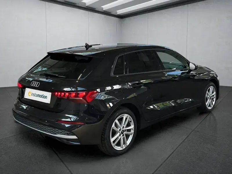 Gebraucht Audi A3 Sportback 150 PS (110 kW) 2025 Schwarz Kleinwagen