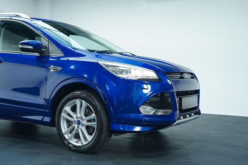 Gebraucht Ford Kuga Individual 179 PS (131 kW) 2016 Blau SUV