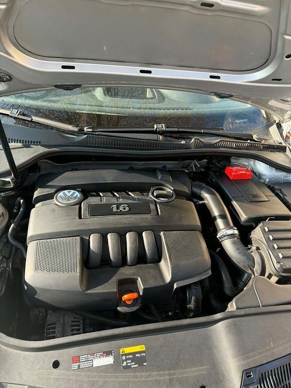 Gebraucht VW Golf V 75 PS (55 kW) 2005 Silber Kleinwagen